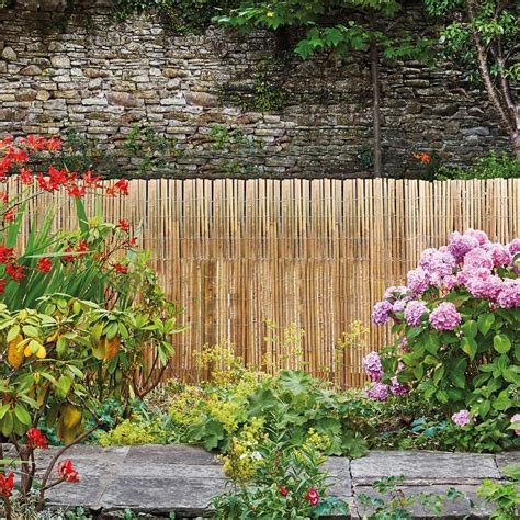 Understanding the Versatility and Installation of Bamboo Fence Screening